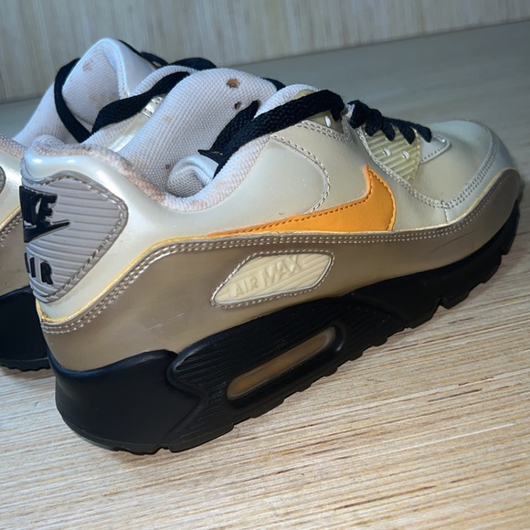 Vintage Nike Air Max 90 Summit White Black Yellow GS Size 5.5 Rare - Picture 8 of 13